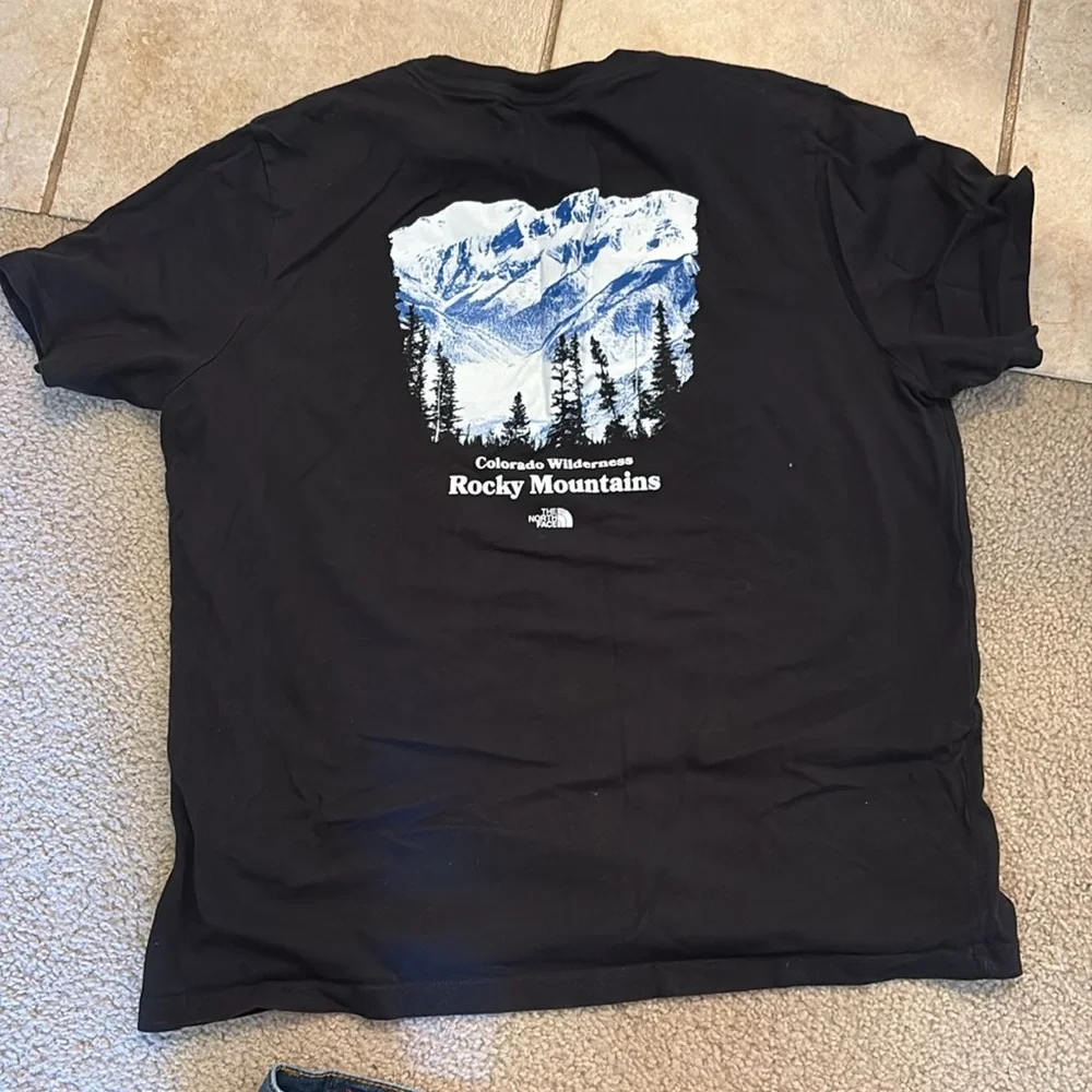 The North Face Black Crew T-Shirt with White Logo - Picture 2 of 3
